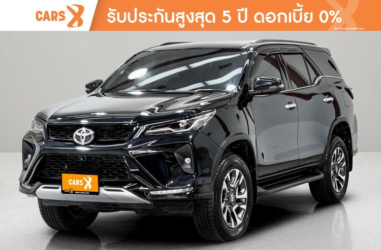 รถ Toyota Fortuner 2.4 Leader V สี ดำ