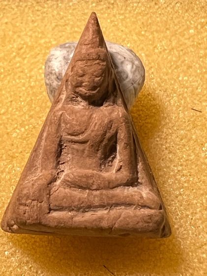 พระนางพญา พิมพ์มีหน้ามีตา หลวงปู่โต๊ะ วัดประดู่ฉิมพลี