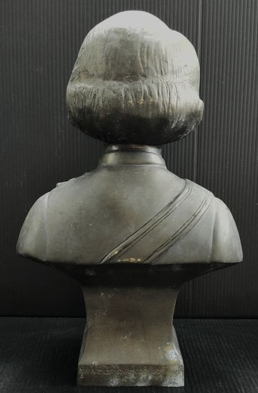 พระรูป สมเด็จพระเจ้าพี่นางเธอ เจ้าฟ้ากัลยาณิวัฒนา  รูปที่ 4