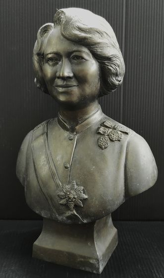 พระรูป สมเด็จพระเจ้าพี่นางเธอ เจ้าฟ้ากัลยาณิวัฒนา  รูปที่ 3