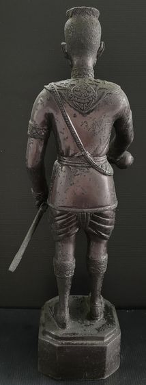 สมเด็จพระนเรศวรมหาราช  สูง 18.5 นิ้ว รูปที่ 4