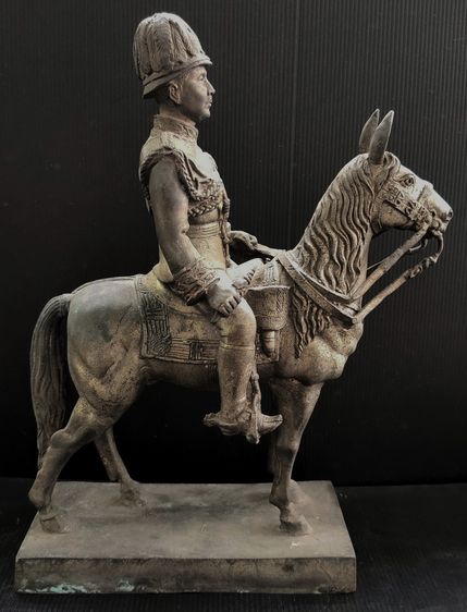 พระบาทสมเด็จพระจุลจอมเกล้าเจ้าอยู่หัว รัชกาลที่ ๕ ทรงม้า  รูปที่ 5