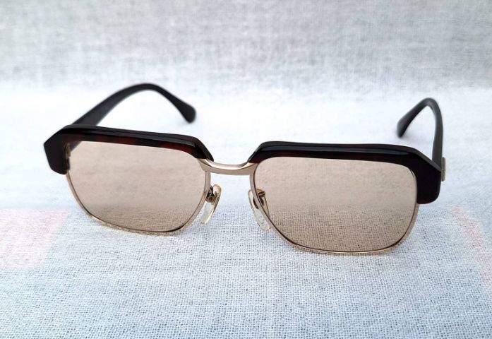 แว่นตาโอเวอร์ไซซ์–โบรว์ไลน์—แฮนด์คราฟท์ยุคโชวะ RETINA–เรตินา  มือหนึ่ง–New Old Stock กรอบทองคำแท้–หุ้ม 12K GF เลนส์กระจกคริสตัลฝรั่งเศส สีน้ำตาล–โกลเดนร็อด...Authentic Vintage RETINA Handcrafted in Tokyo, Japan รูปที่ 12