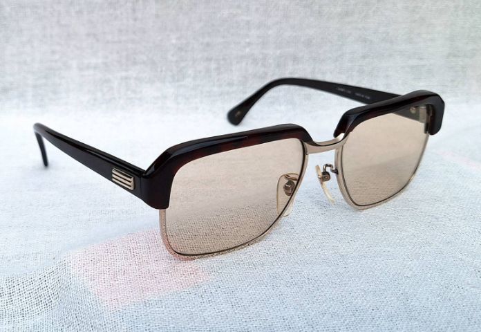 แว่นตาโอเวอร์ไซซ์–โบรว์ไลน์—แฮนด์คราฟท์ยุคโชวะ RETINA–เรตินา  มือหนึ่ง–New Old Stock กรอบทองคำแท้–หุ้ม 12K GF เลนส์กระจกคริสตัลฝรั่งเศส สีน้ำตาล–โกลเดนร็อด...Authentic Vintage RETINA Handcrafted in Tokyo, Japan รูปที่ 8