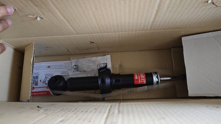 โช๊คKyb Lancer Ex 2009-2014 ใหม่ รูปที่ 2