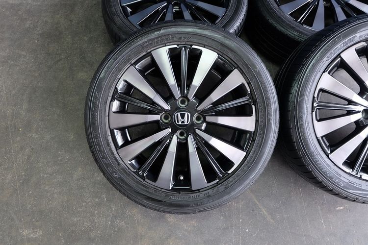 🚘 Honda City eHEV RS 16 นิ้ว + ยาง Dunlop  195 50R16 ปี22  รูปที่ 2