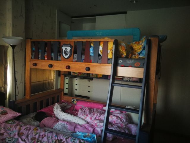 อื่นๆ ขายเตียงไม้  2 ชั้น พร้อมฟูก เตียงล่าง 4 ฟุต นอนได้ 2 คน เตียงบน 3 ฟุต