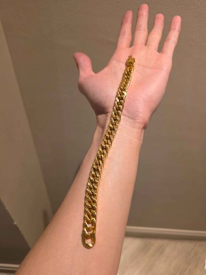 สร้อย อิตาลี่ ของเก่าเก็บ ยาว สวย หายาก รุ่นเก่า ขายตามสภาพสีทอง พร้อมส่งครับ