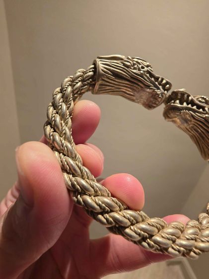 กำไล ข้อมือ สีเงิน สวยเก่าเก็บ รุ่นเก่า หายาก หัวลายมังกรสีเขียว หนาๆ หนักๆ อย่างดี พร้อมส่งครับ รูปที่ 7