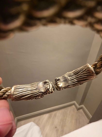 กำไล ข้อมือ สีเงิน สวยเก่าเก็บ รุ่นเก่า หายาก หัวลายมังกรสีเขียว หนาๆ หนักๆ อย่างดี พร้อมส่งครับ รูปที่ 8