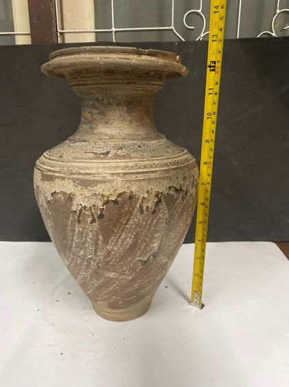 ไหเขมร ยุคต้น  รูปที่ 8