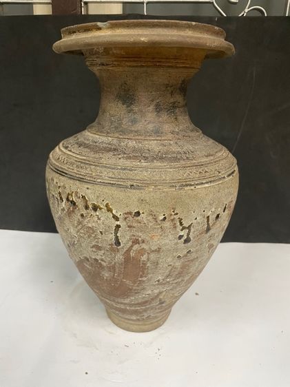 ไหเขมร ยุคต้น  รูปที่ 2