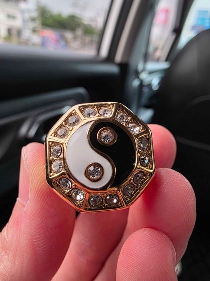 แหวน ลายไทเก๊ก หยิน หยาง สวยหายาก รุ่นเก่า หนาๆ หนักๆ อย่างดี ขายตามสภาพแหวนเบอร์ 9 ไซต์ผู้ชายมาตรฐาน พร้อมส่งครับ 