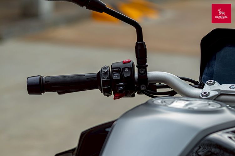 Bmw F900R ตัวใหม่ ปี2022 สีดำ เจ้าของเดียว วิ่ง12,000Km. รูปที่ 13