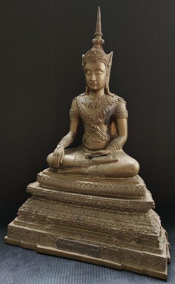 พระทรงเครื่องมหาจักรพรรดิ์ วัดห้วยทรายใต้  รูปที่ 3