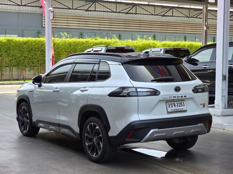 Toyota Corolla Cross 2022 1.8 HEV GR Sport Sedan ไฮบริด ไม่ติดแก๊ส เกียร์อัตโนมัติ ขาว รูปที่ 4