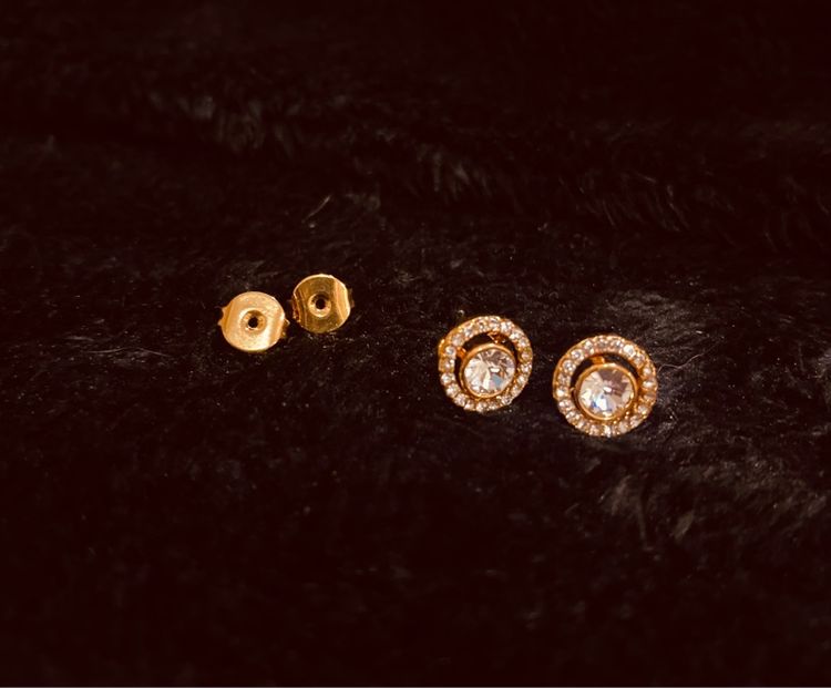 ต่างหู COACH แท้ 💯 รุ่น Open Circle Halo Stud Earrings รูปที่ 9
