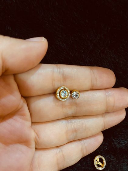 ต่างหู COACH แท้ 💯 รุ่น Open Circle Halo Stud Earrings รูปที่ 12