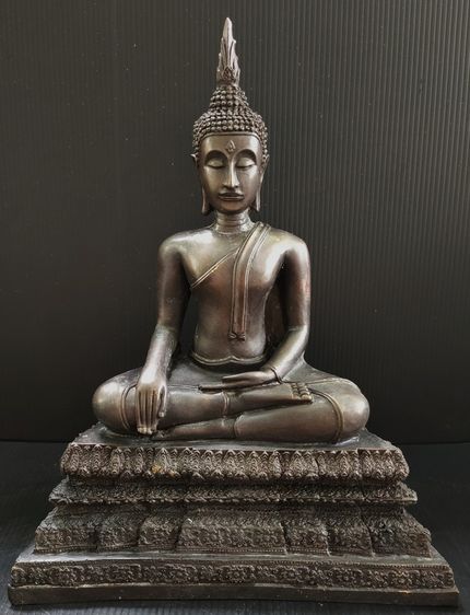 พระพุทธไตรรัตนนายก (หลวงพ่อโต ) วัดกัลยาณมิตร วรมหาวิหาร 