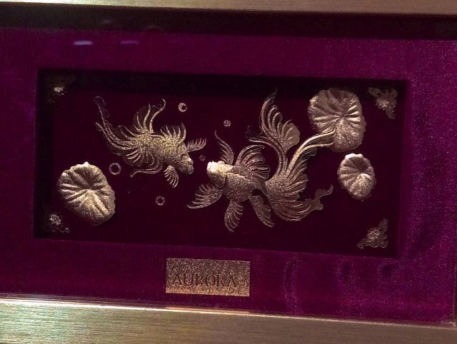 ทองคำแท้ออโรร่า 99.99เปอร์เซ็น..สิ่งมงคลปลาทองแท้ในกรอบจากออโรร่าสภาพเยี่ยม รูปที่ 4