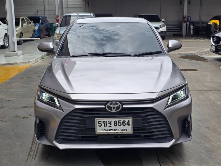 Toyota Yaris ATIV 2023 1.2 Sport Sedan เบนซิน ไม่ติดแก๊ส เกียร์อัตโนมัติ เทา รูปที่ 2