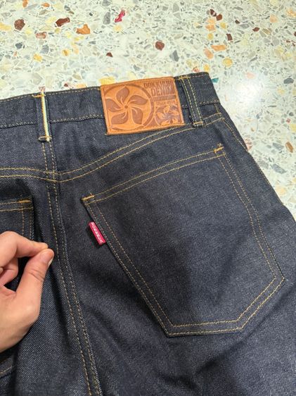 กางเกงยีนส์ ผ้าดิบญี่ปุ่น 15.8 oz ริมรุ้ง ทรง Bootcut งาน custom เอว 30 แบรนด์ดอกคูณ รูปที่ 4