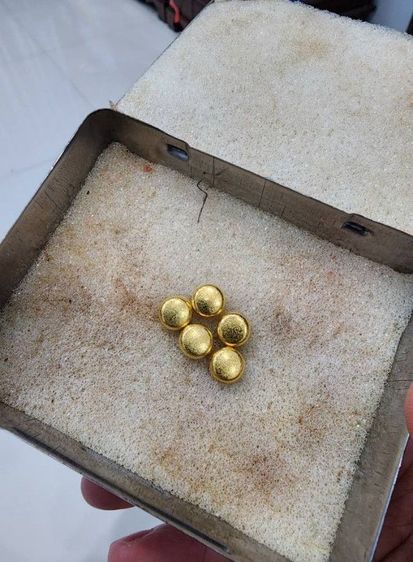 เม็ดสีทอง ของเก่าเก็บ สวยหายาก เขียน 999 ทั้งหมด 5 เม็ด ขายตามสภาพ เหมาๆ ทั้งหมด พร้อมส่งครับ รูปที่ 5