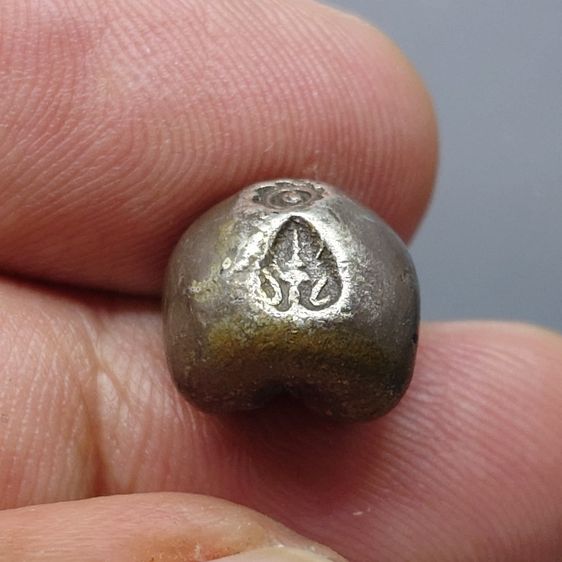 พดด้วง ขนาด สองสลึง ตรามงกุฎ-กงจักร (บล็อกทองคำ) รัชกาลที่4 ขนาดหายาก สภาพสวย ตราชัด รูปที่ 2