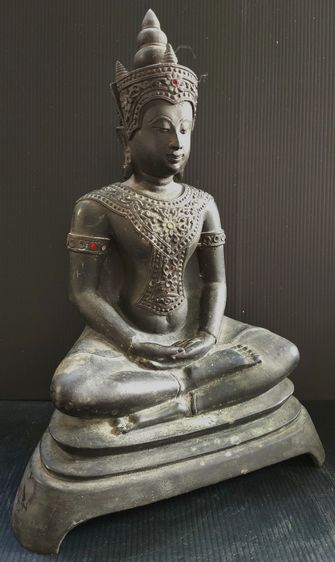 พระทรงเครื่อง ปางสมาธิ  7 นิ้ว  ศิลป์สวย  รูปที่ 2