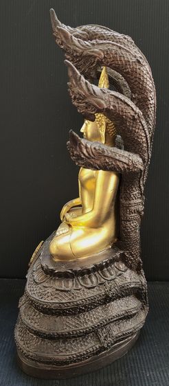 พระพุทธสุรัตนมุนี (หลวงพ่อเพชร) มหาวิทยาลัยกรุงเทพ รูปที่ 6