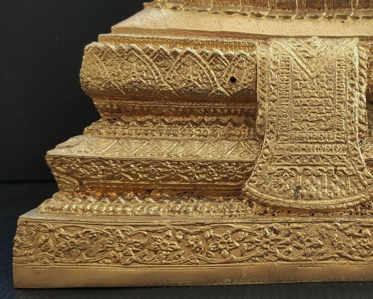 หลวงพ่อเพชร วัดท่าหลวง กาหลั่ยทอง  2 ถอด   5 นิ้ว  รูปที่ 10