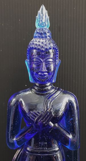 พระแก้ว ปางรำพึง 25 พุทธศตวรรษ สีน้ำเงิน สีตรงวัน หายาก รูปที่ 9