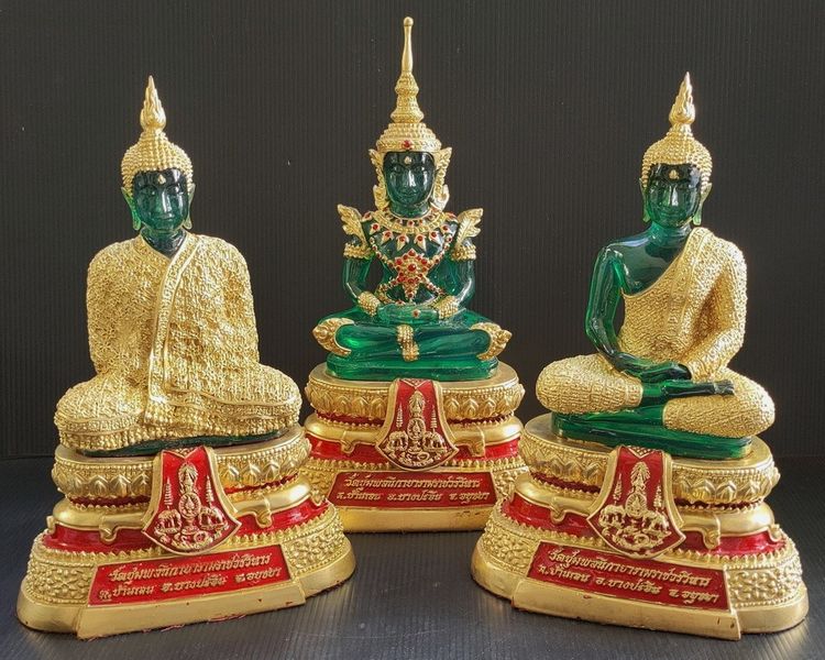 พระแก้วมรกต 3 ฤดู วัดชุมพลนิกายาราม ปี พ.ศ. 2539