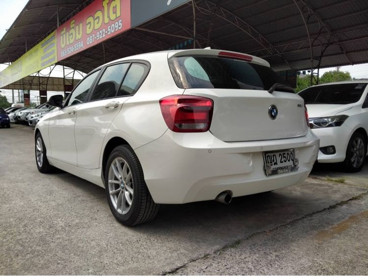 BMW Series 1 2015 116i Sedan เบนซิน เกียร์อัตโนมัติ ขาว รูปที่ 4
