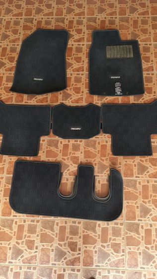 พรมปูพื้นแท้ติดรถ Isuzu mu-x 2018 ครบเซ็ต รูปที่ 3