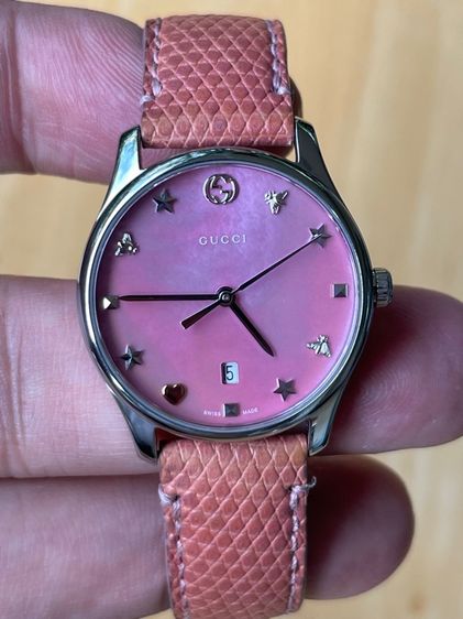 GUCCI G Timeless Mother of Pearl Pink Dial Womens Swiss Watch YA126586 รูปที่ 10