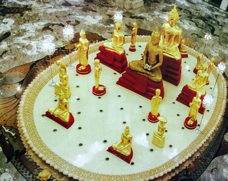 หลวงพ่อโสธร ภปร วัดโสธร  รุ่นสร้างพระอุโบสถหลวงพ่อโสธร 7 นิ้ว รูปที่ 2