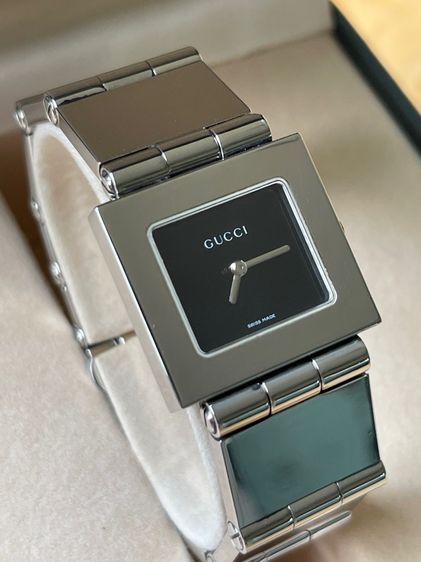 GUCCI Watches 600L Stainless Steel Black Dial Quartz Women  รูปที่ 17