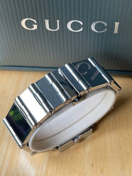 GUCCI Watches 600L Stainless Steel Black Dial Quartz Women  รูปที่ 6