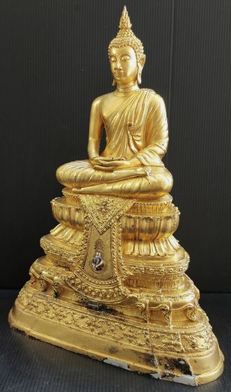 พระพุทธนวมมหาราชายุจฉับปริวัฒนมงคล  ภปร  ปิดทอง รูปที่ 3