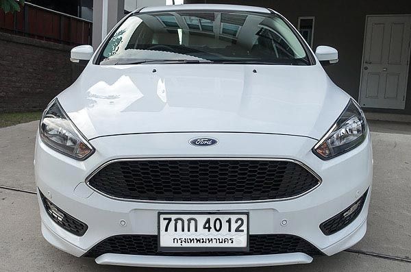 Ford Focus 2018 1.5 Sport Sedan เบนซิน ไม่ติดแก๊ส เกียร์อัตโนมัติ ขาว รูปที่ 3