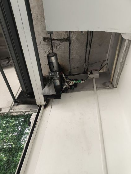 ติดตั้งประตูม้วนไฟฟ้า รีโมท ระบบสัมผัสประตู รูปที่ 3