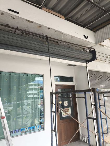 ติดตั้งประตูม้วนไฟฟ้า รีโมท ระบบสัมผัสประตู รูปที่ 2