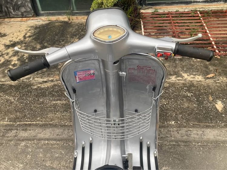 เวสป้าสปริ้นท์ ไฟเหลี่ยม ปี1968 เลขเฟรม เลขเครื่องเดิม จดทะเบียนตรงปี2512 ทะเบียนแท้ เลขสวย(8844) โอนได้ทุกขนส่ง รูปที่ 8