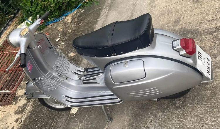 เวสป้าสปริ้นท์ ไฟเหลี่ยม ปี1968 เลขเฟรม เลขเครื่องเดิม จดทะเบียนตรงปี2512 ทะเบียนแท้ เลขสวย(8844) โอนได้ทุกขนส่ง รูปที่ 6