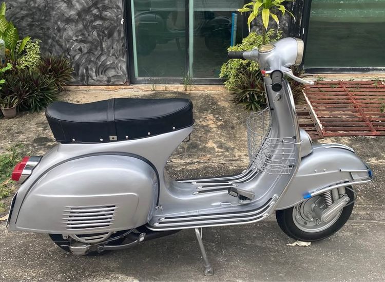 เวสป้าสปริ้นท์ ไฟเหลี่ยม ปี1968 เลขเฟรม เลขเครื่องเดิม จดทะเบียนตรงปี2512 ทะเบียนแท้ เลขสวย(8844) โอนได้ทุกขนส่ง รูปที่ 3