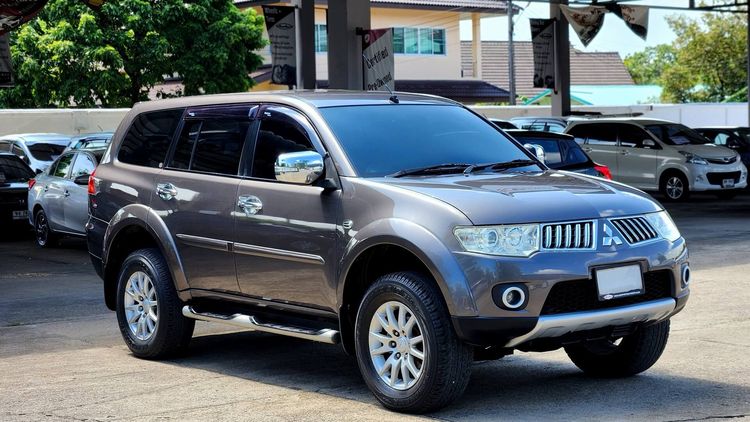Mitsubishi Pajero Sport 2012 2.4 GLS Utility-car เบนซิน ไม่ติดแก๊ส เกียร์ธรรมดา น้ำตาล รูปที่ 3