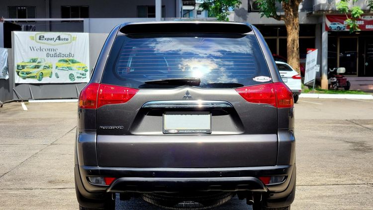 Mitsubishi Pajero Sport 2012 2.4 GLS Utility-car เบนซิน ไม่ติดแก๊ส เกียร์ธรรมดา น้ำตาล รูปที่ 4