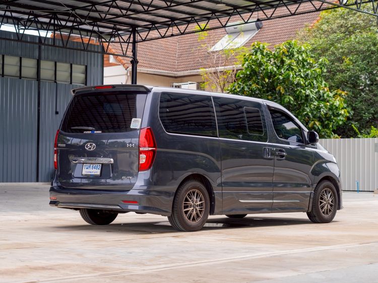 Hyundai H-1  2021 2.5 Elite Utility-car ดีเซล ไม่ติดแก๊ส เกียร์อัตโนมัติ เทา รูปที่ 4