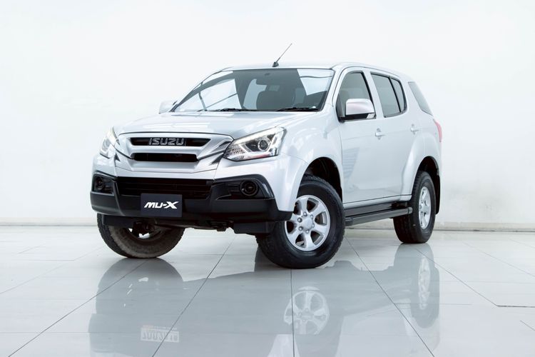 รถ Isuzu MU-X 1.9 สี เทา